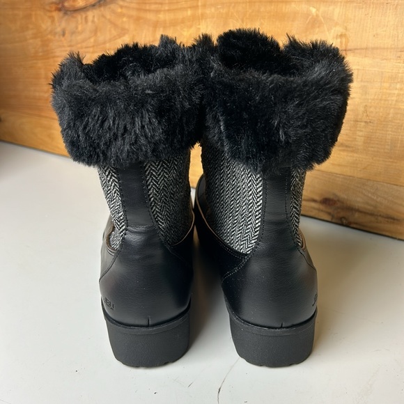 NIB Women’s Football JBU Herringbone Black Lightweight Winter Boot - Picture 5 of 6